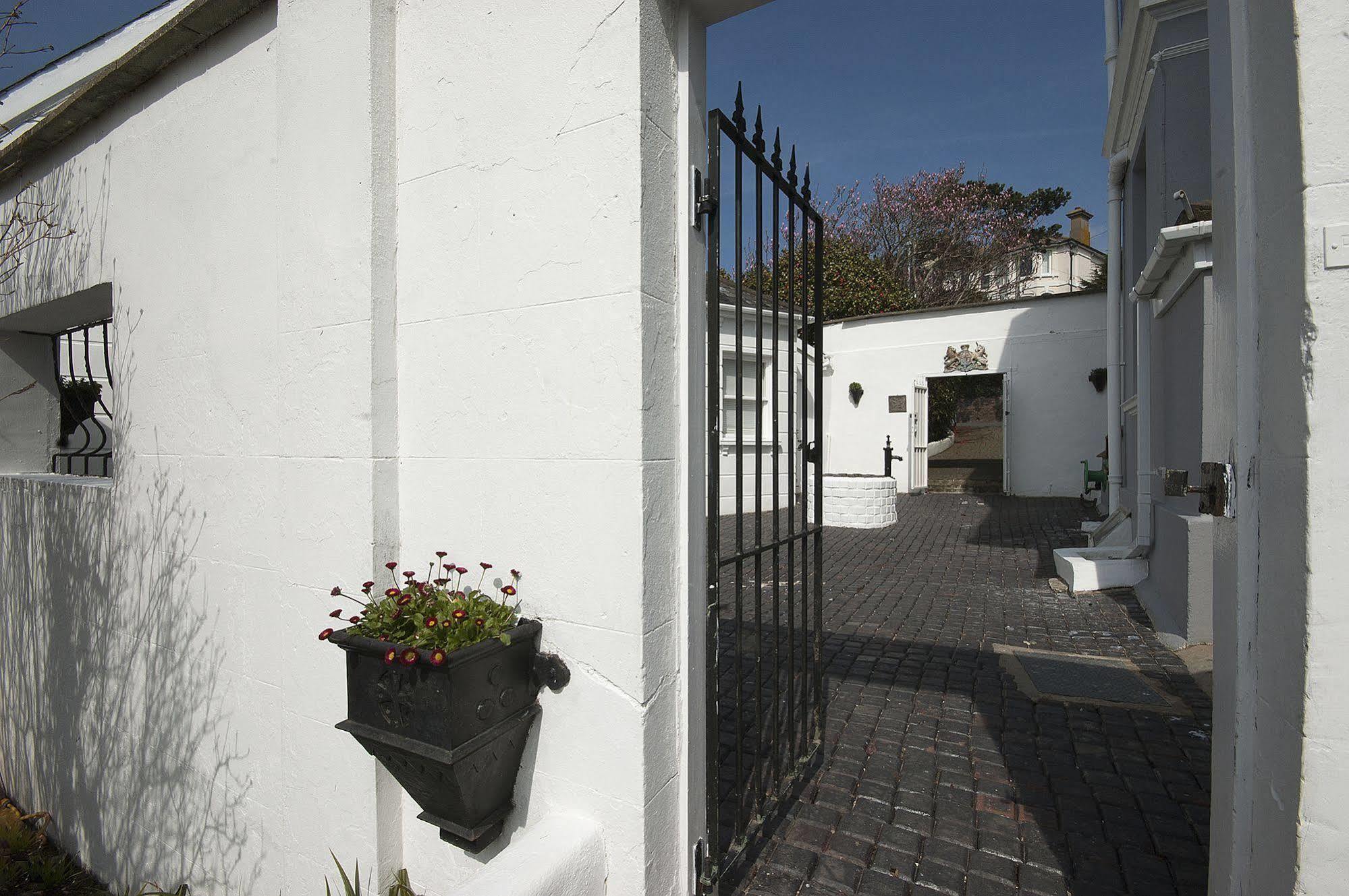 The White House Hotell Hastings Exteriör bild