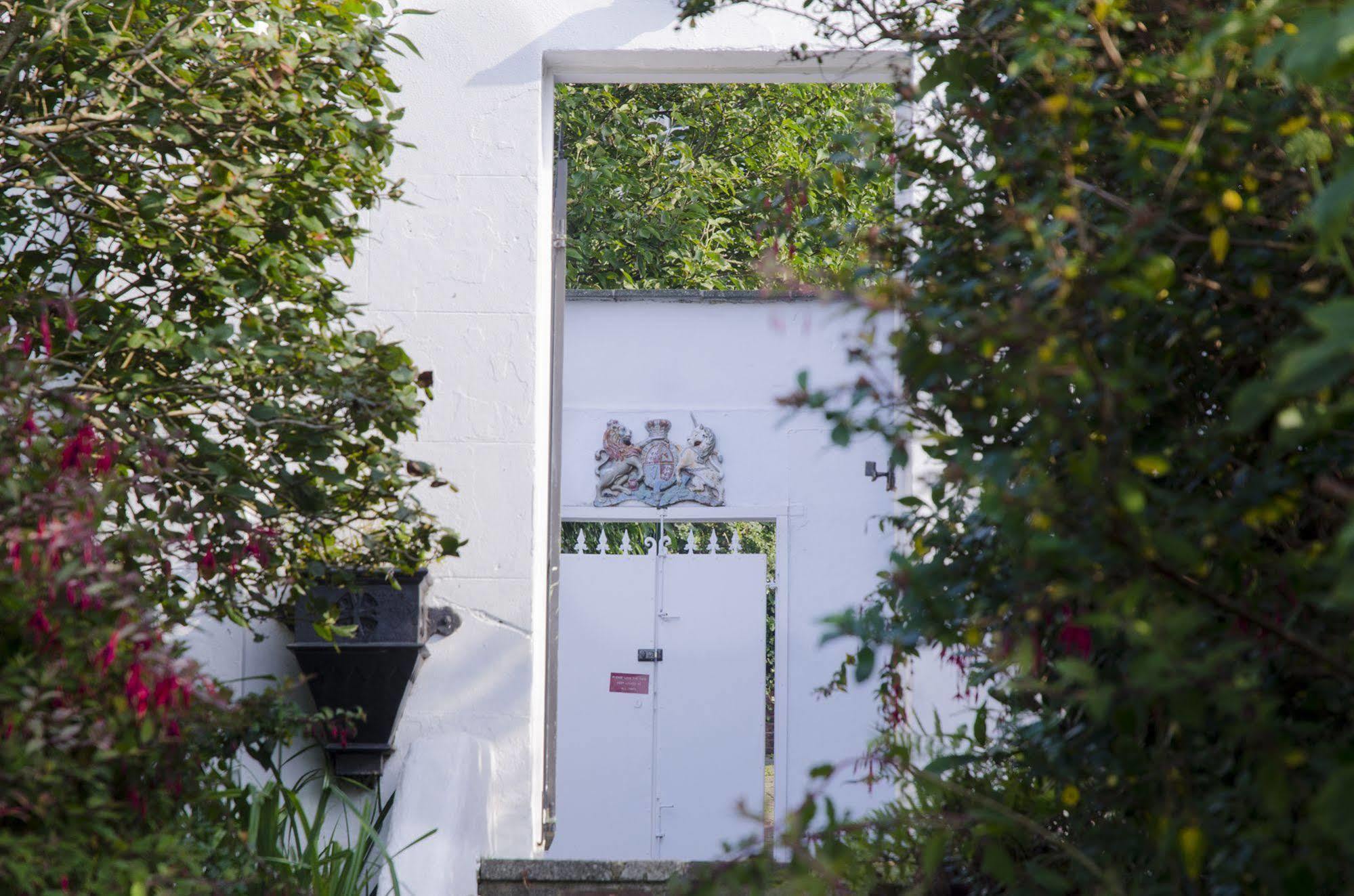 The White House Hotell Hastings Exteriör bild